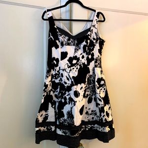 Black and white sweetheart neckline dress